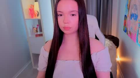 Silvia online show from 06-23-26, 01:53