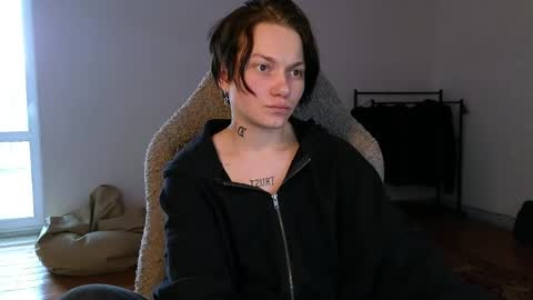 Snapshot of esajukyy chatting on 05-13-26, 10:56 esajukyy online show from 05-13-26, 10:56