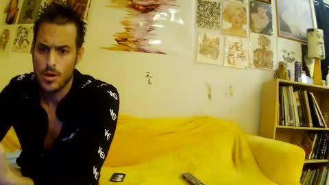 esc del online show from 09-15-25, 10:59