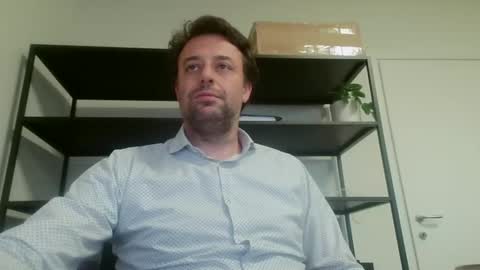 esibizionista 91 online show from 04-14-26, 02:23