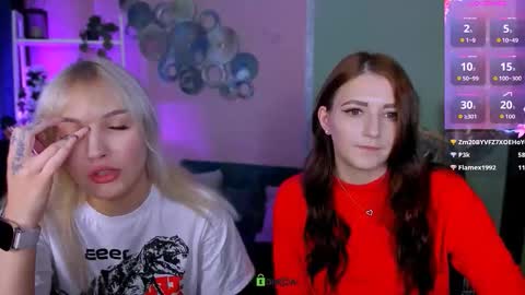 Snapshot of esma_shine chatting on 09-17-25, 07:15 esma_shine online show from 09-17-25, 07:15