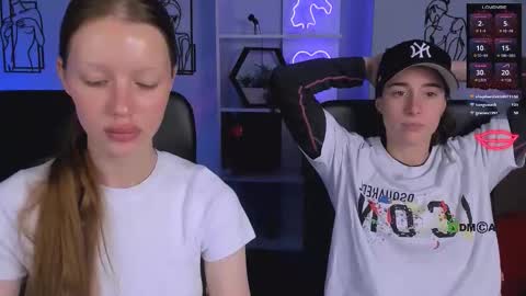 Snapshot of esma_shine chatting on 10-06-25, 07:11 esma_shine online show from 10-06-25, 07:11