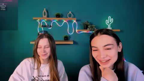 Snapshot of esme_moore_ chatting on 11-27-25, 09:22 esme_moore_ online show from 11-27-25, 09:22