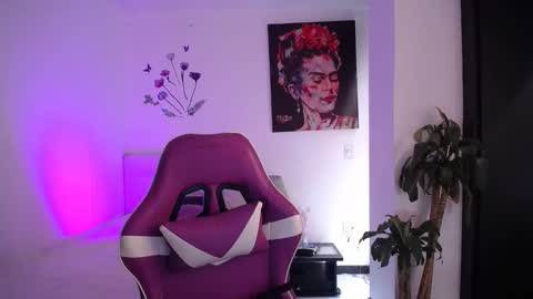 Esmeralda online show from 03-15-26, 06:58