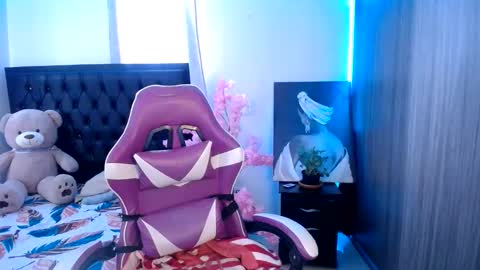 Esmeralda online show from 05-31-26, 06:09