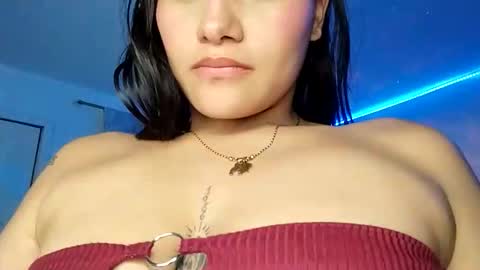 esmeralda19120372 online show from 04-21-26, 04:08