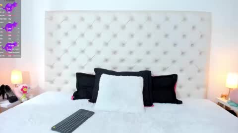 esmeralda  online show from 03-12-25, 03:29