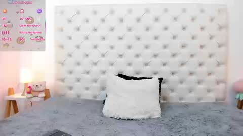 esmeralda  online show from 01-10-26, 03:03