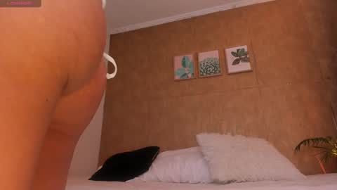 Esmeralda G online show from 02-23-25, 02:04