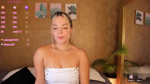 Esmeralda G online show from 03-12-25, 07:38