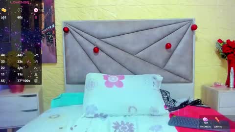 Esmeralda .INDEPENDENT MODEL online Monday to Saturday 3 pm Chicago online show from 03-10-25, 08:45