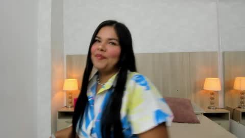 Esmeralda online show from 03-30-26, 07:37