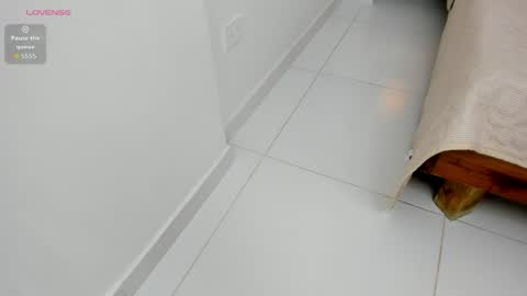 Esmeralda online show from 04-12-26, 07:52