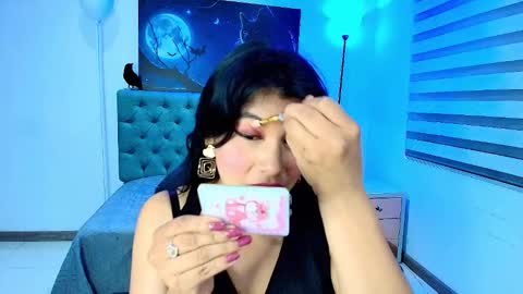 Esmeralda  online show from 11-11-25, 11:32