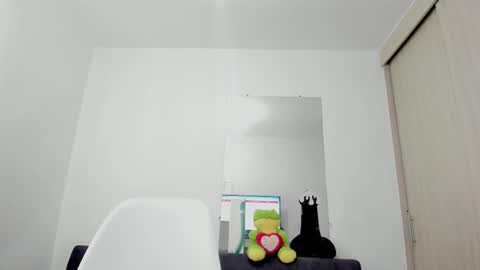 Esmeralda online show from 03-06-25, 03:45