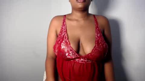 Esme online show from 05-11-26, 11:38