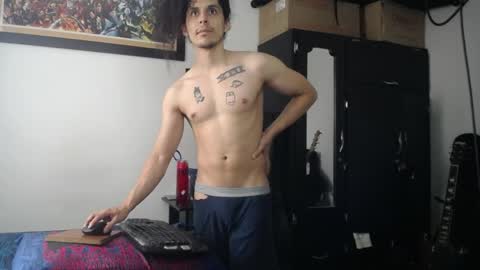 Snapshot of esnaider_man chatting on 05-06-26, 10:15 Esnider online show from 05-06-26, 10:15