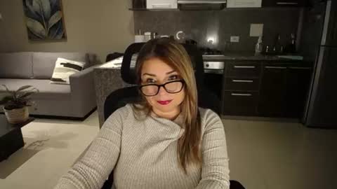 Juliana online show from 06-10-26, 12:33