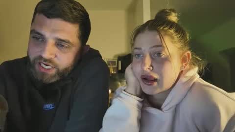 essexcouple online show from 03-04-26, 11:55