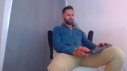 esteban online show from 01-04-25, 08:27