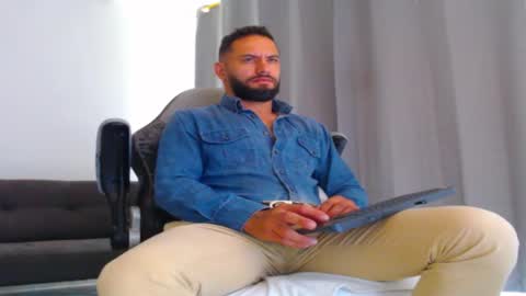 esteban online show from 11-13-25, 02:49