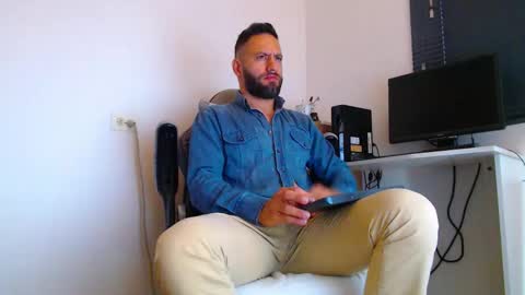 esteban online show from 02-12-26, 01:50