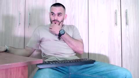 Esteban Fernandez online show from 02-28-25, 12:43