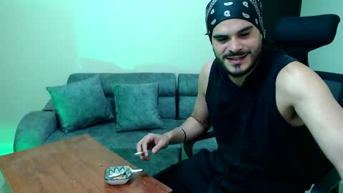 Esteban Fernandez online show from 12-04-25, 03:21