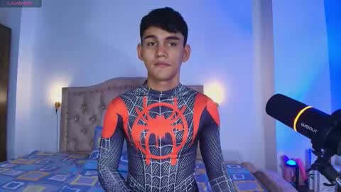 Esteban online show from 09-19-25, 02:07