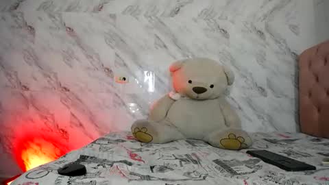 estefani robles online show from 04-11-26, 11:20