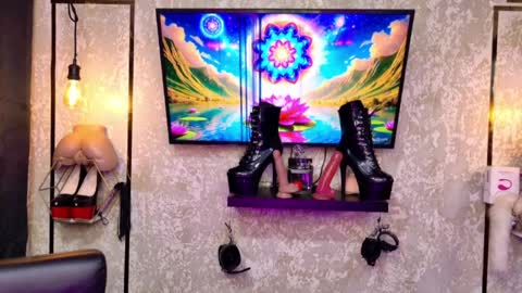 estefania1812 online show from 04-04-26, 11:24