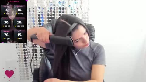 Estefanii R online show from 03-02-26, 01:07