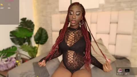 Snapshot of estefanyy_ chatting on 03-01-25, 11:39 estefany online show from 03-01-25, 11:39