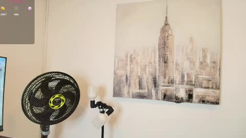 Snapshot of estefanyy_ chatting on 03-04-25, 11:51 estefany online show from 03-04-25, 11:51