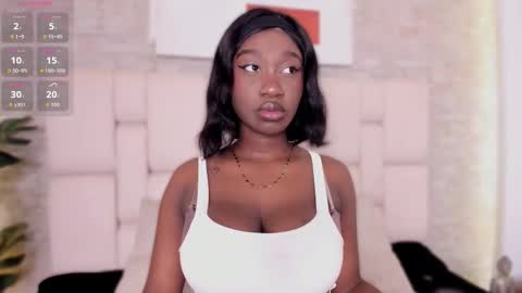 Snapshot of estefanyy_ chatting on 09-17-25, 11:56 estefany online show from 09-17-25, 11:56