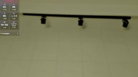 Snapshot of estefanyy_ chatting on 11-21-25, 02:43 estefany online show from 11-21-25, 02:43