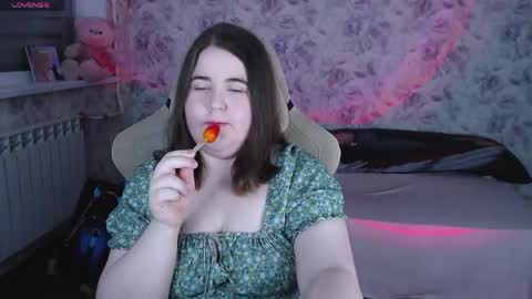 estelle_hicks online show from 05-20-26, 07:20