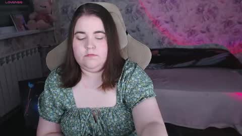 estelle_hicks online show from 06-01-26, 06:53