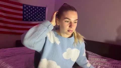 Snapshot of ester_vixen chatting on 12-03-25, 06:17 Ester online show from 12-03-25, 06:17