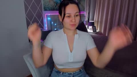 Snapshot of esterkiss chatting on 01-10-25, 09:34 Odelia online show from 01-10-25, 09:34