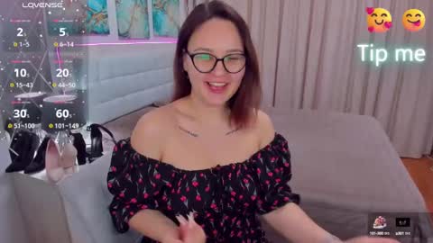 Snapshot of esterkiss chatting on 02-01-25, 10:15 Odelia online show from 02-01-25, 10:15