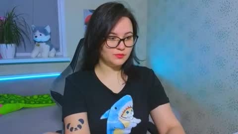 Snapshot of esterplayful chatting on 12-05-25, 10:13 EsterPlayful online show from 12-05-25, 10:13