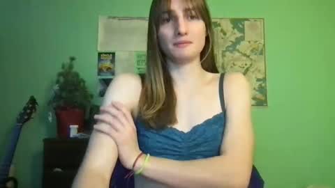 Esther Grey online show from 01-26-25, 08:56