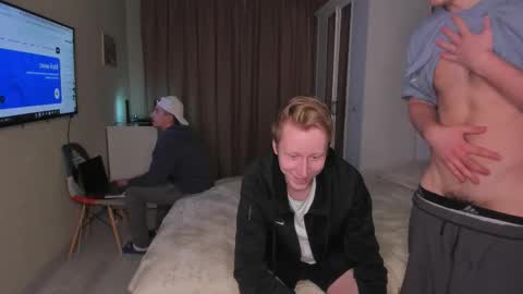 LOUIS online show from 02-04-26, 04:57