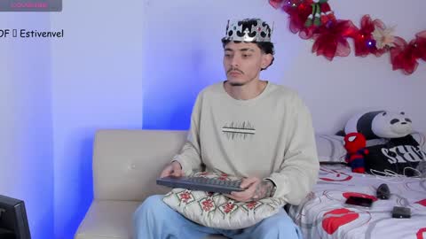 Snapshot of estivenvel chatting on 12-04-24, 11:30 estivenvel online show from 12-04-24, 11:30