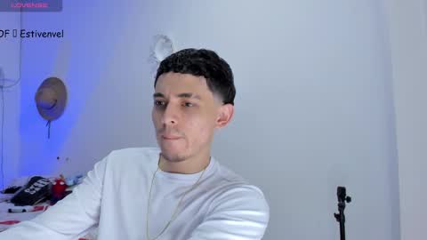 Snapshot of estivenvel chatting on 02-27-25, 02:32 estivenvel online show from 02-27-25, 02:32