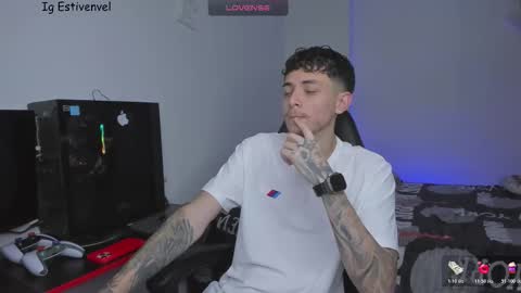 estivenvel online show from 03-11-26, 11:44