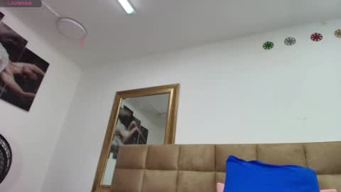 Snapshot of estrella_hanks_ chatting on 01-21-25, 11:56 Estrella online show from 01-21-25, 11:56