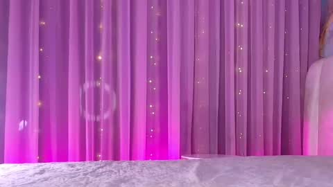 Snapshot of estrella_hanks_ chatting on 02-20-26, 11:54 Estrella online show from 02-20-26, 11:54