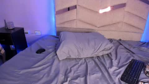 Snapshot of eterea_blow chatting on 03-08-25, 05:17 Eterea online show from 03-08-25, 05:17